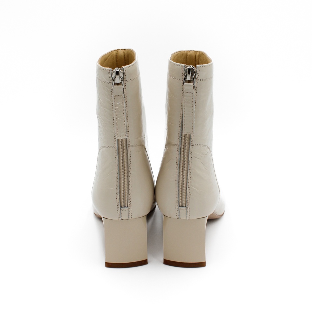 Frostwood | White