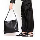 Hollow | Black