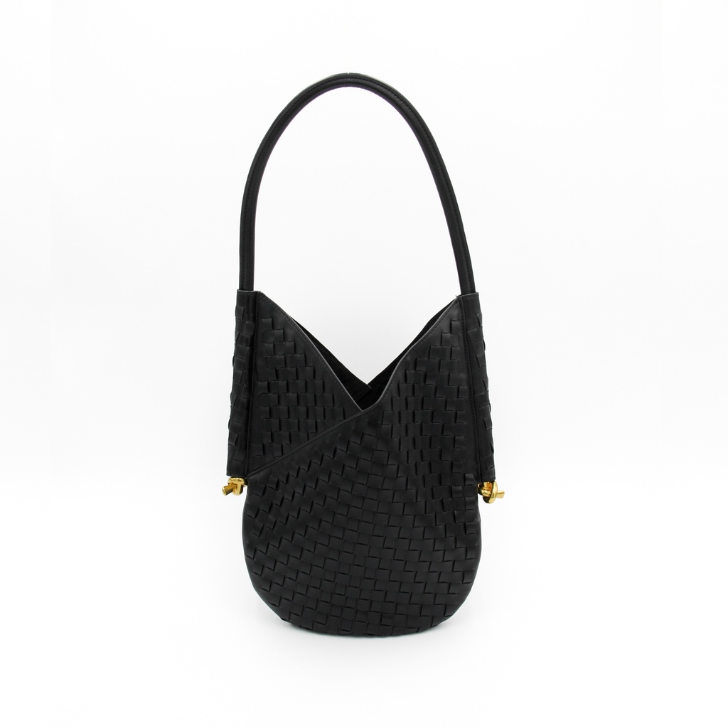 Amber | Black