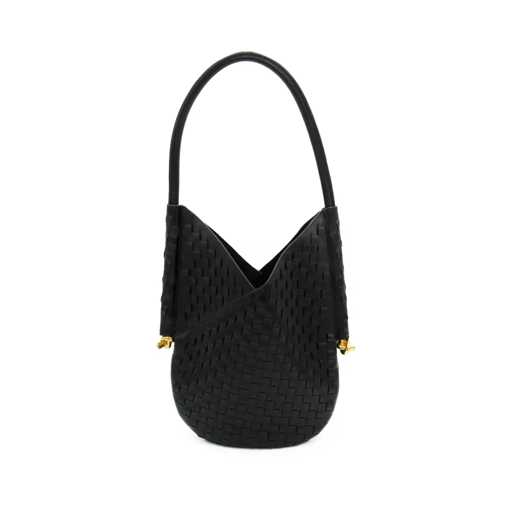 Amber | Black